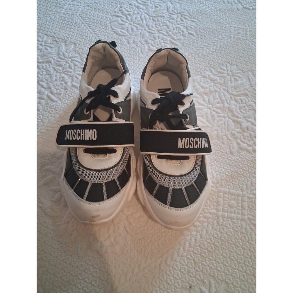 MOSCHINO Black/White “Teddy” Run Low Top Lace Up Sneakers, Women Sz 6.5/7  40 Uk